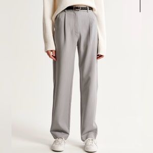 Abercrombie Straight Grey Pant in short